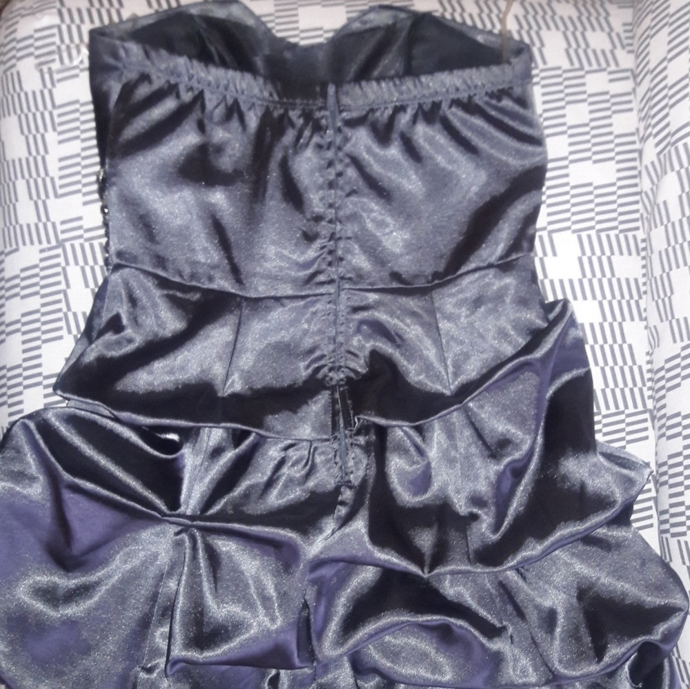 Trixxi Ruffled Strapless Metallic Mini - Picture 5 of 7